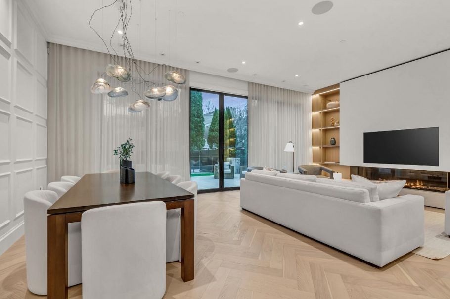 4454 W 4th Avenue Vancouver, BC - 13