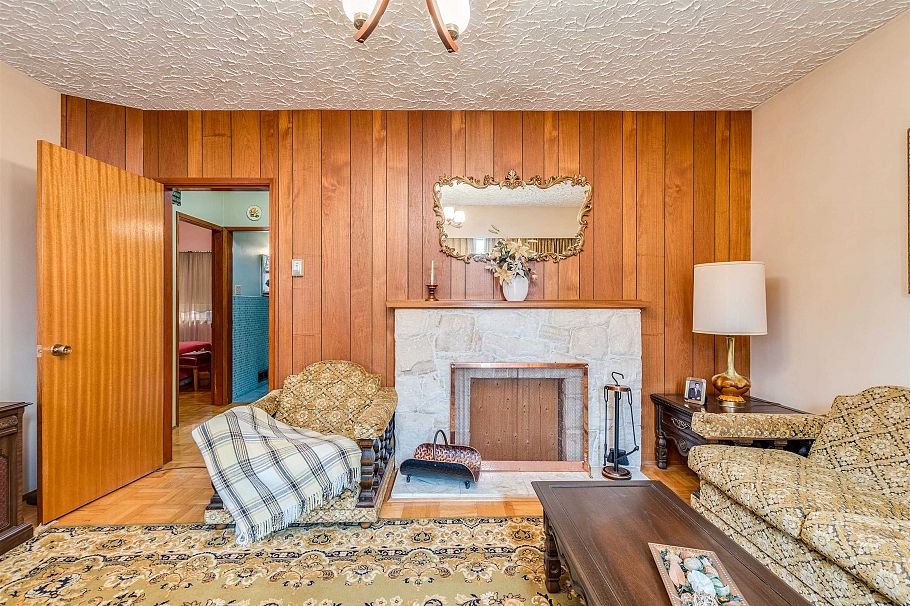 2236 Kitchener Street Vancouver, BC - 16