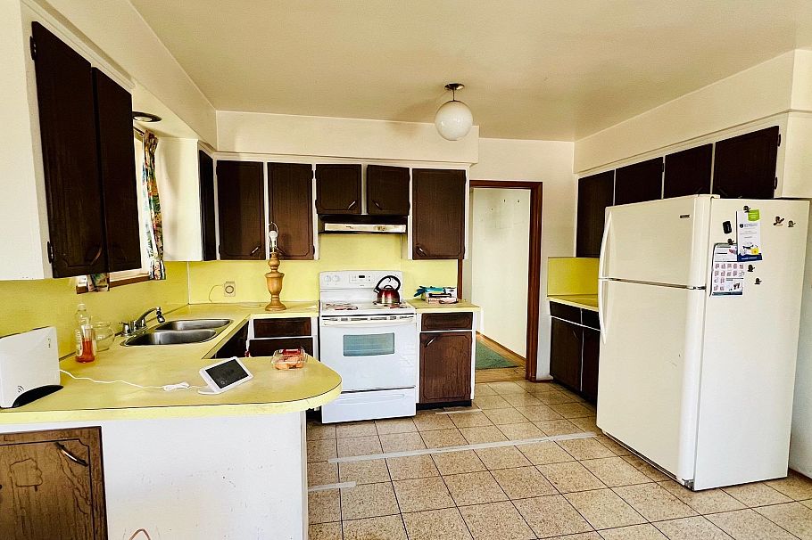 4695 Nanaimo Street Vancouver, BC - 6