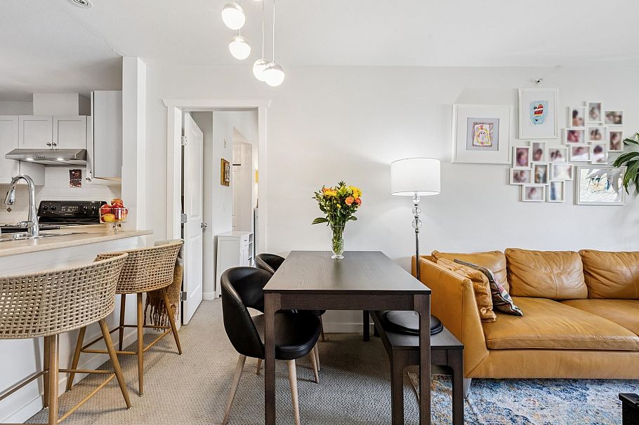 404 183 W 23rd Street North Vancouver, BC - 13