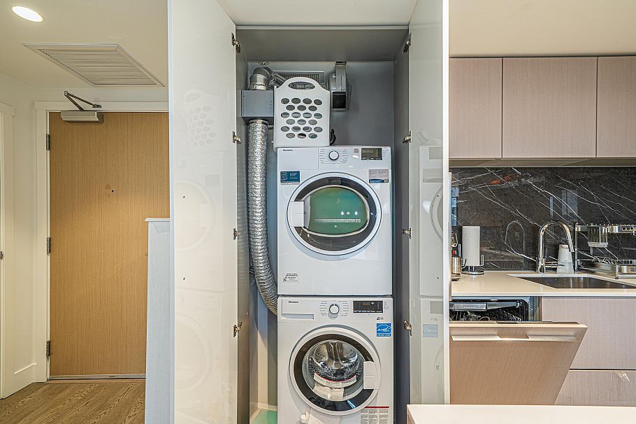 2102 1632 Lions Gate Lane North Vancouver, BC - 28