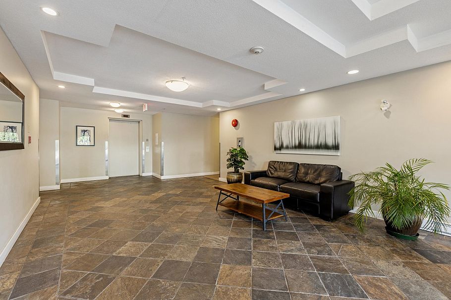 404 183 W 23rd Street North Vancouver, BC - 29