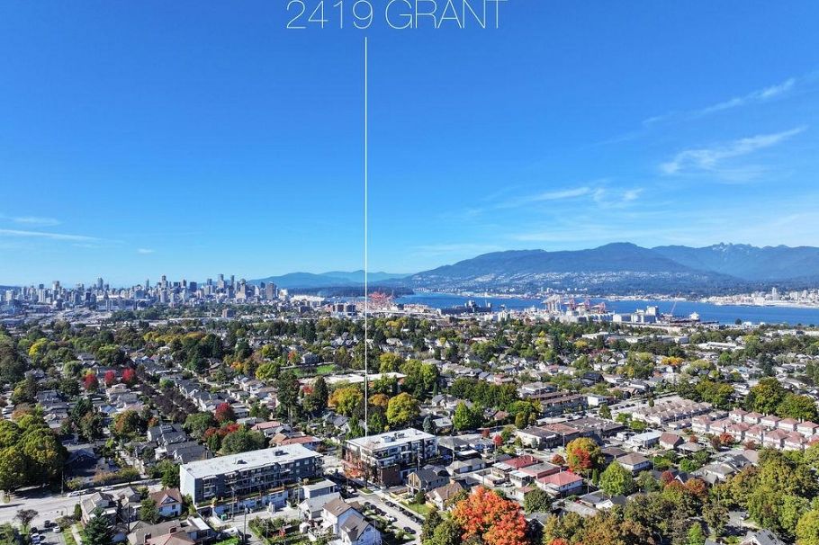 311 2419 Grant Street Vancouver, BC - 32