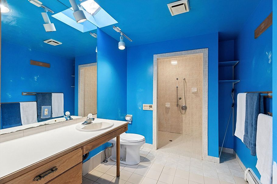 4436 W 11th Avenue Vancouver, BC - 15