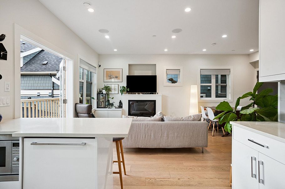 764 E 14th Avenue Vancouver, BC - 12