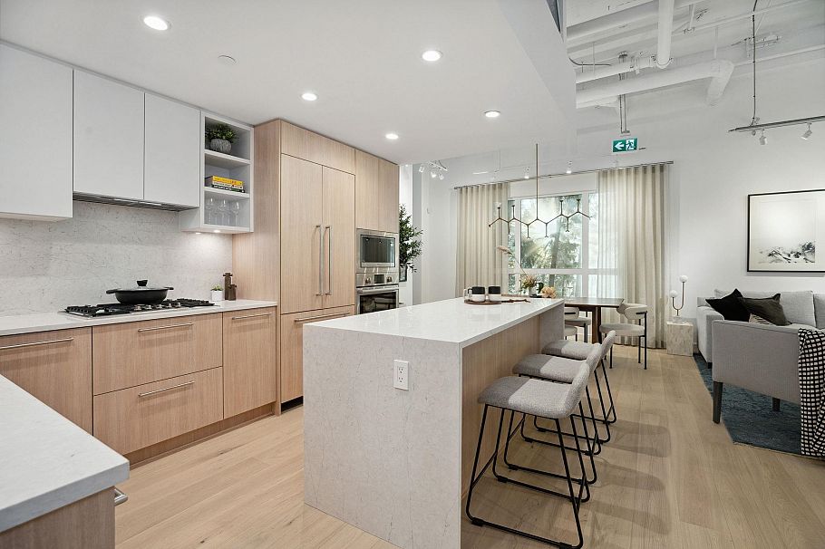 126 2050 Glenaire Drive North Vancouver, BC - 1