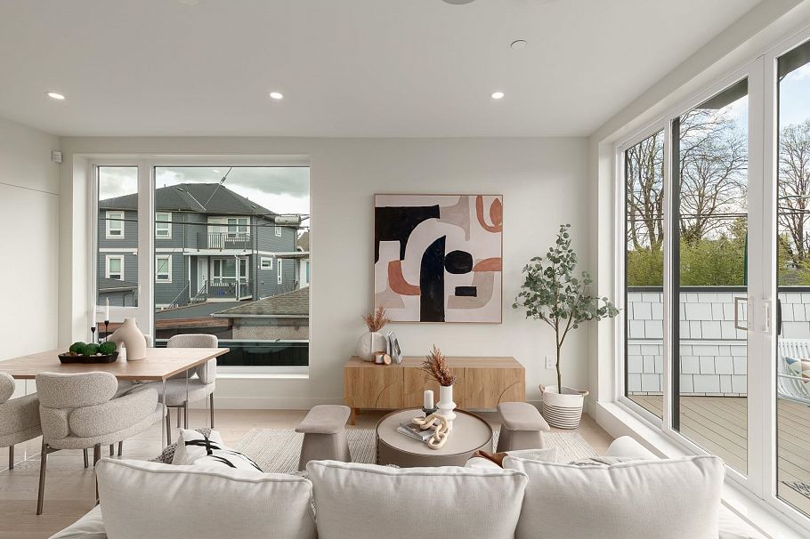 2652 E 38th Avenue Vancouver, BC - 9