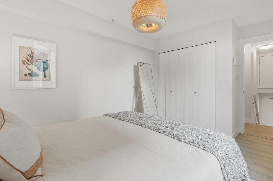 1681 Kitchener Street Vancouver, BC - 18