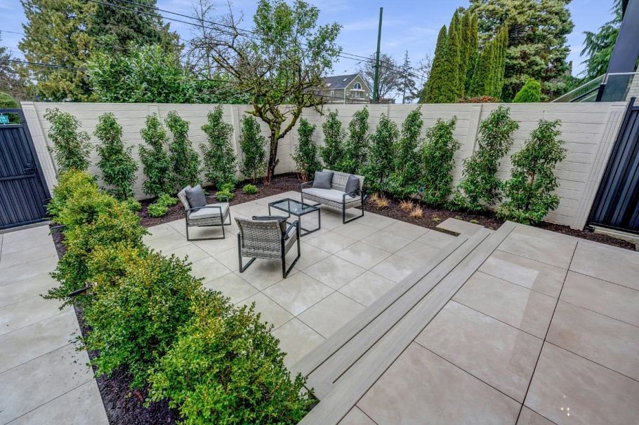 4454 W 4th Avenue Vancouver, BC - 9