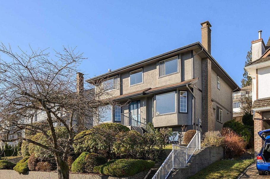 2735 Tempe Knoll Drive North Vancouver, BC - 34
