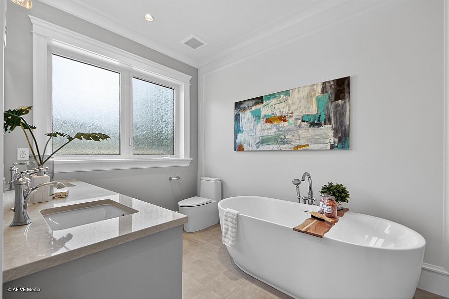 3349 W 37th Avenue Vancouver, BC - 23