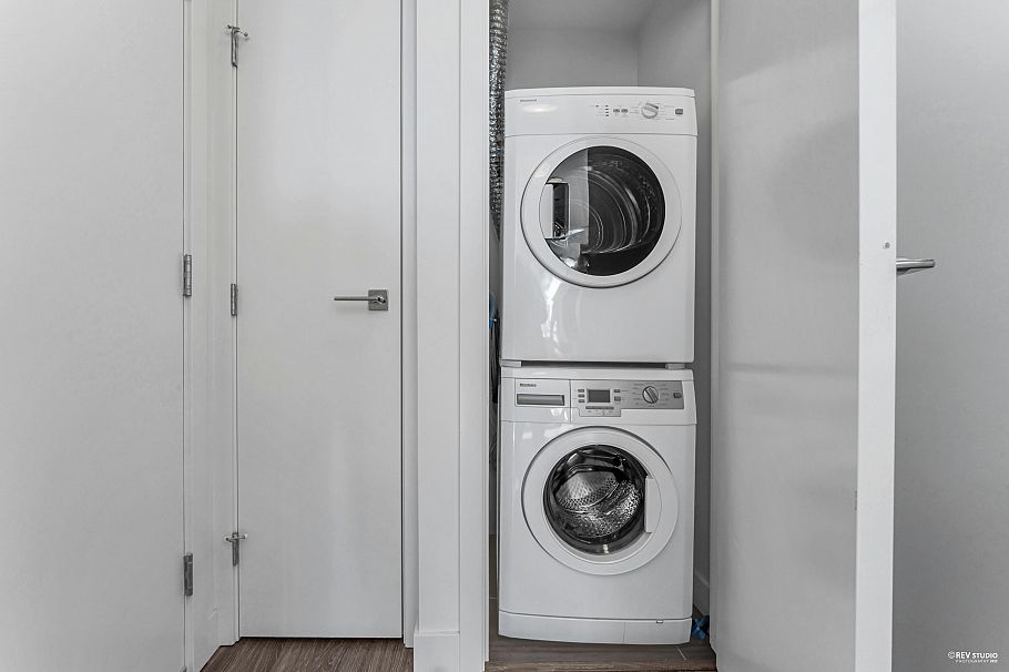 2206 1283 Howe Street Vancouver, BC - 16