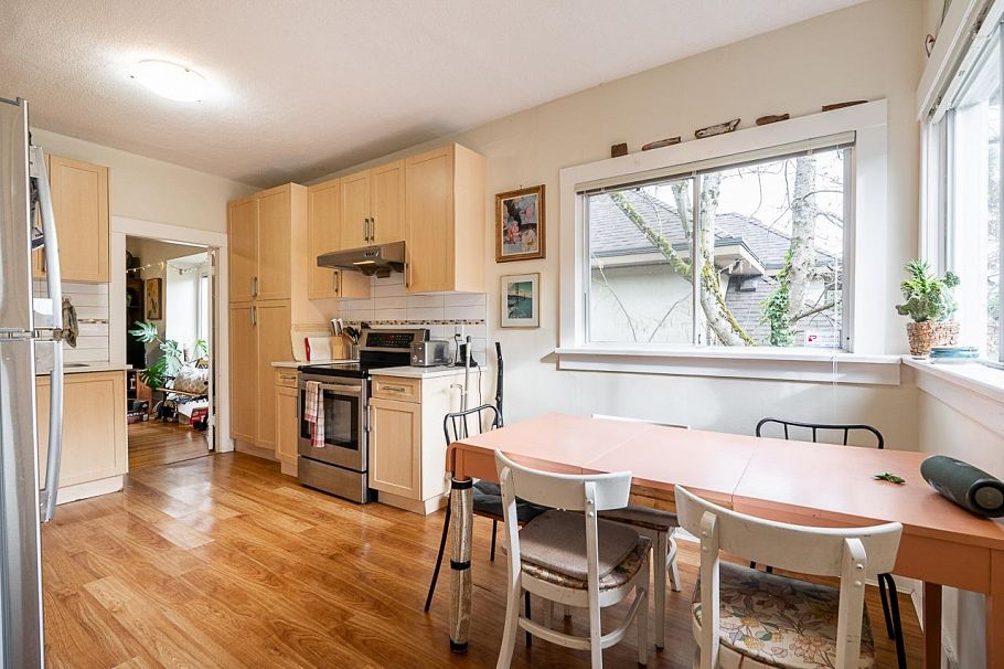 4534 W 5th Avenue Vancouver, BC - 13