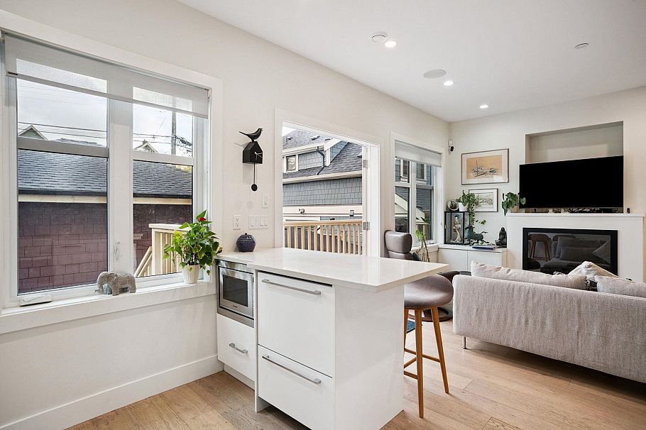 764 E 14th Avenue Vancouver, BC - 11