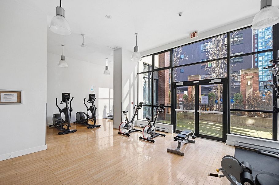 502 977 Mainland Street Vancouver, BC - 9