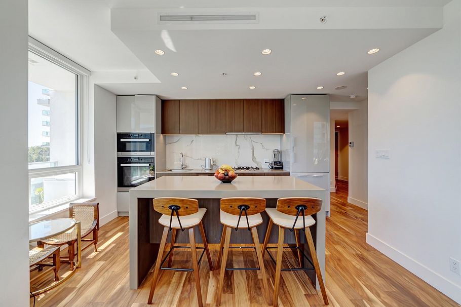 301 1675 Lions Gate Lane North Vancouver, BC - 3