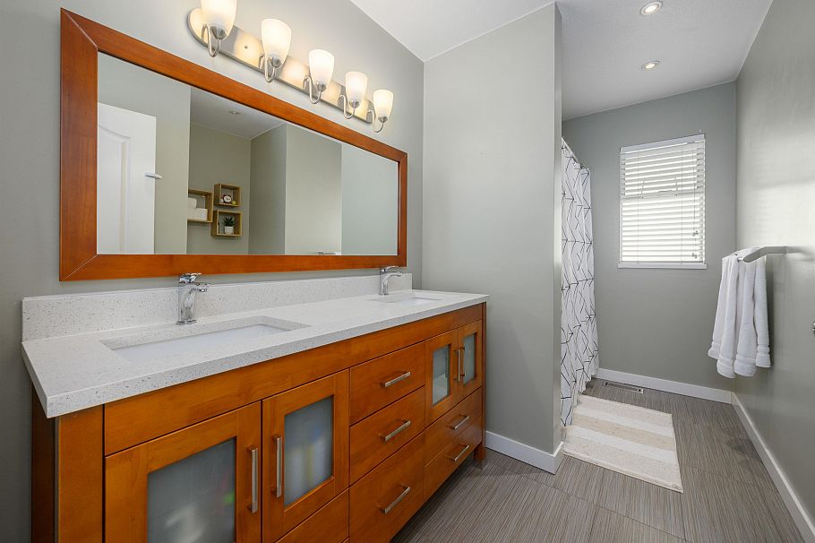 2735 Tempe Knoll Drive North Vancouver, BC - 22