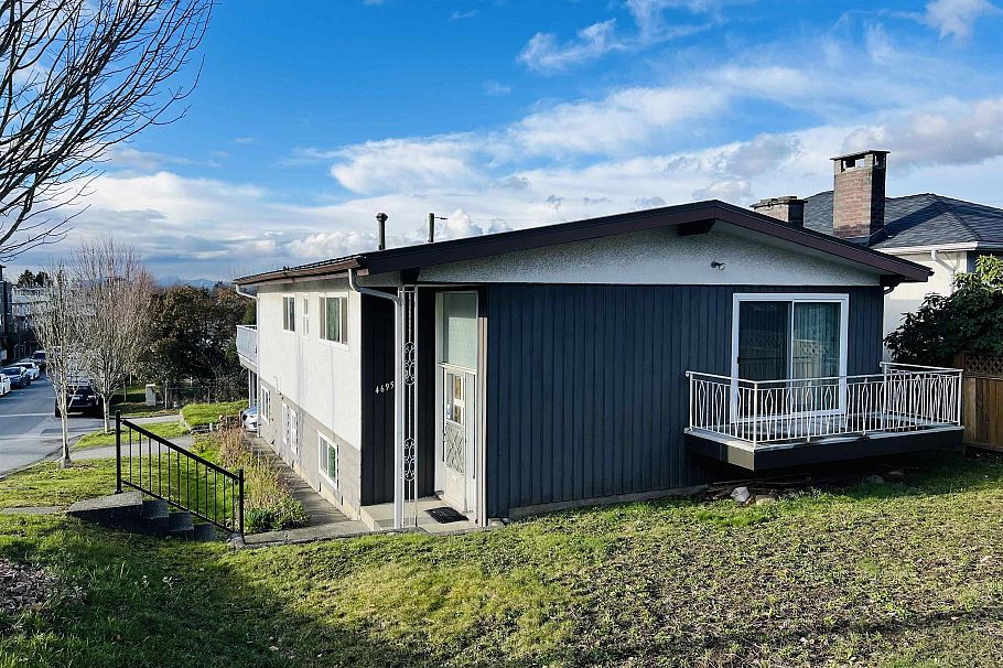 4695 Nanaimo Street Vancouver, BC - 2