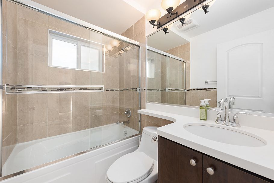 3136 E 47th Avenue Vancouver, BC - 28