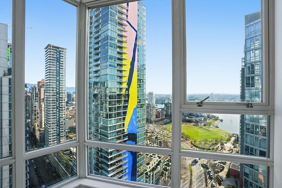 3206 1495 Richards Street Vancouver, BC - 1