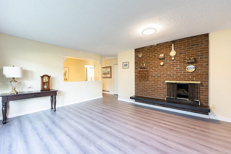 2075 Rufus Drive North Vancouver, BC - 5