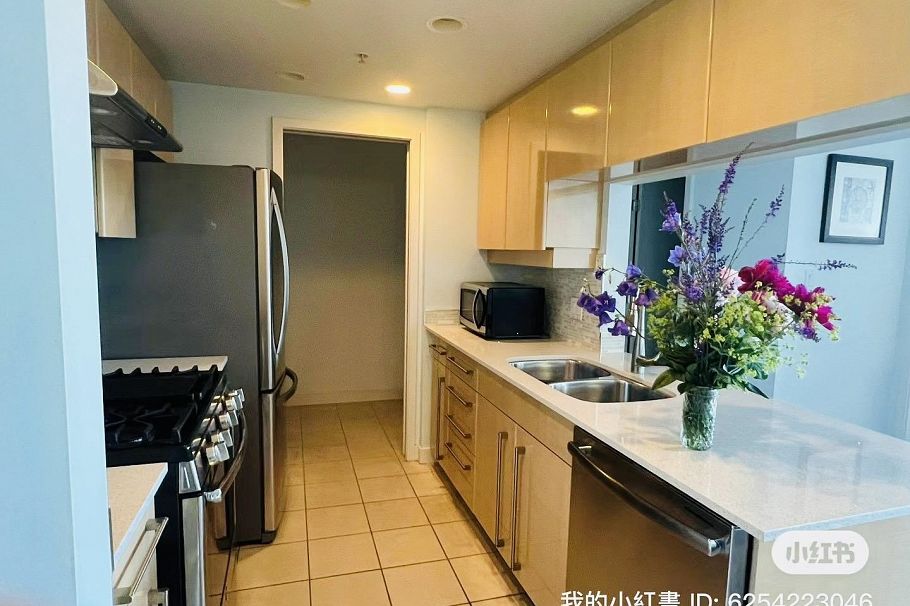 601 1408 Strathmore Mews Vancouver, BC - 4