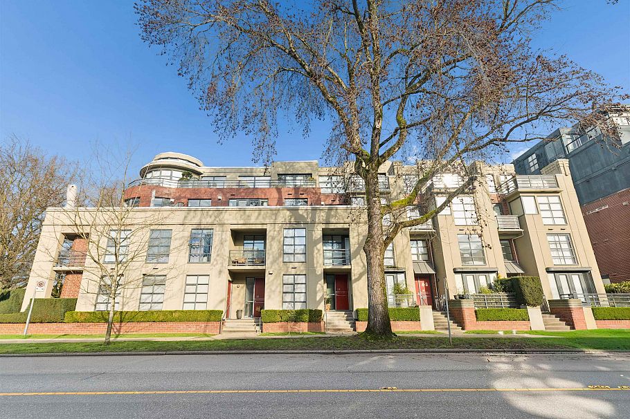 2288 Redbud Lane Vancouver, BC - 37