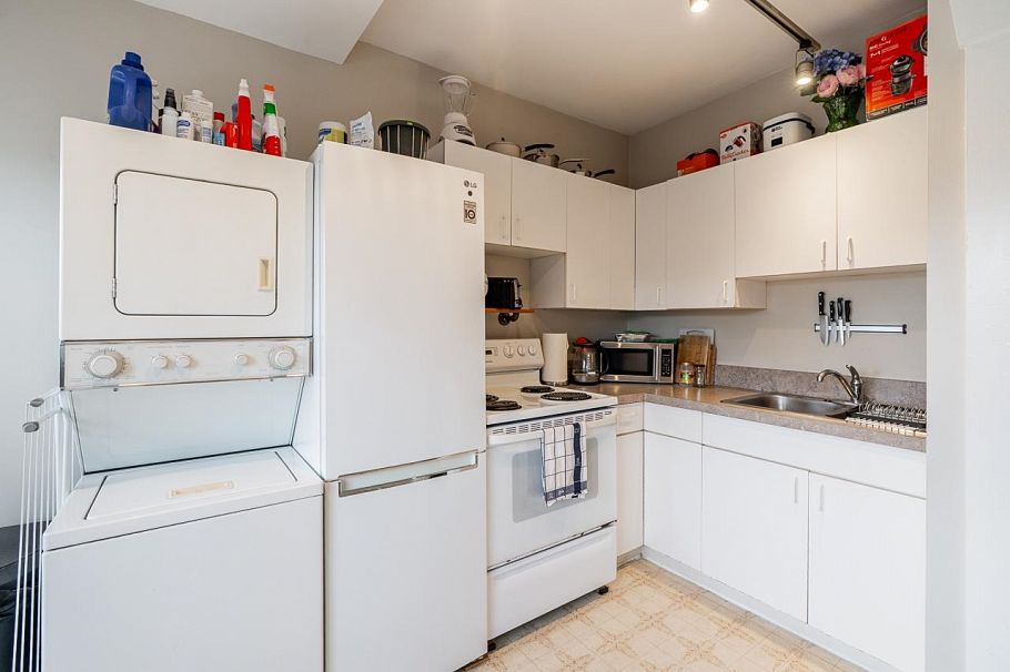 967 W 8th Avenue Vancouver, BC - 17