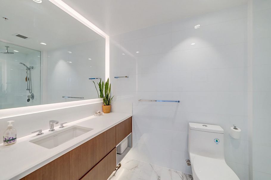 301 1675 Lions Gate Lane North Vancouver, BC - 11