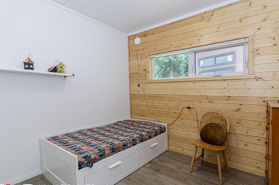 6 Brighton Beach North Vancouver, BC - 11