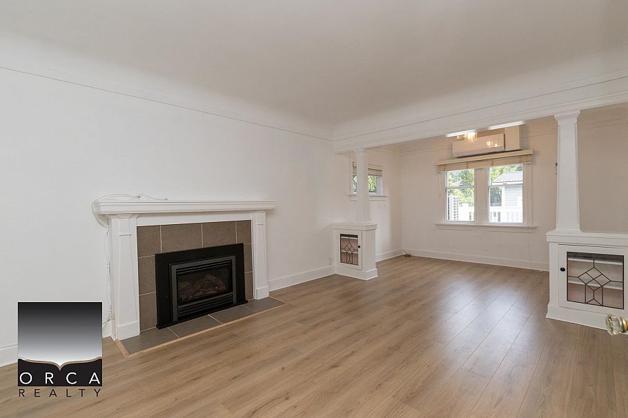 1250 KEITH ROAD, North Vancouver BC V7P 1Y8 North Vancouver, BC - 2