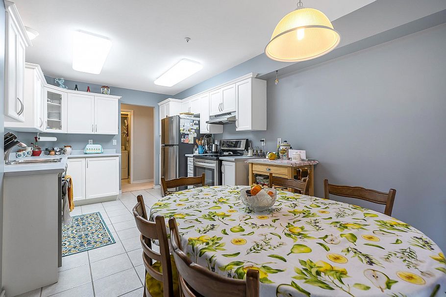 206 1150 Lynn Valley Road North Vancouver, BC - 38