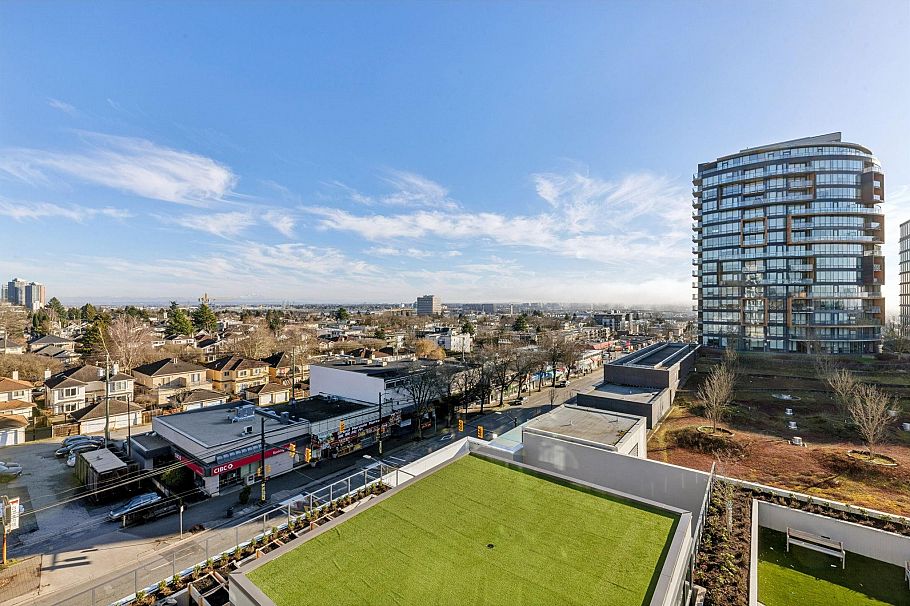 606 8415 Granville Street Vancouver, BC - 27