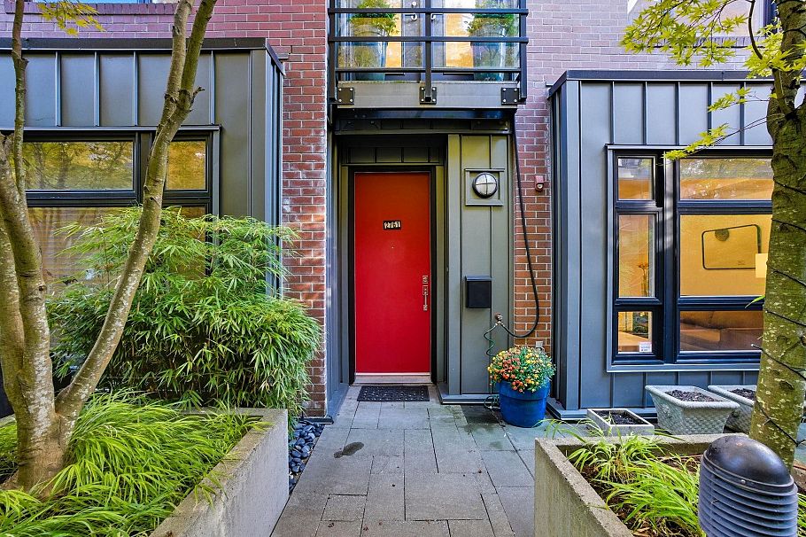 2761 Guelph Street Vancouver, BC - 25