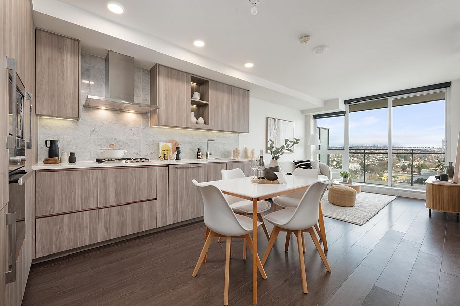 2105 433 SW Marine Drive Vancouver, BC - 2