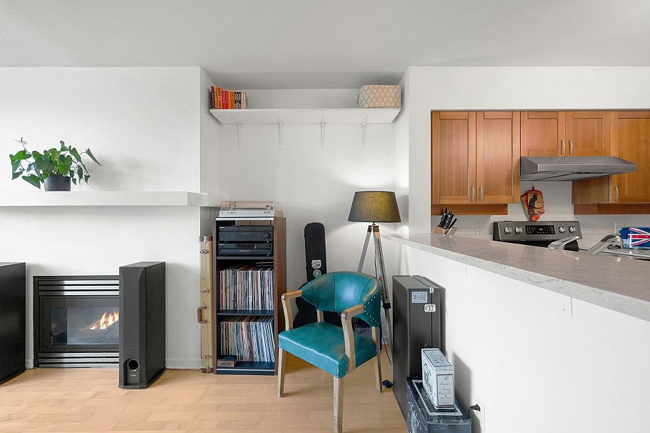 301 3727 W 10 Avenue Vancouver, BC - 10