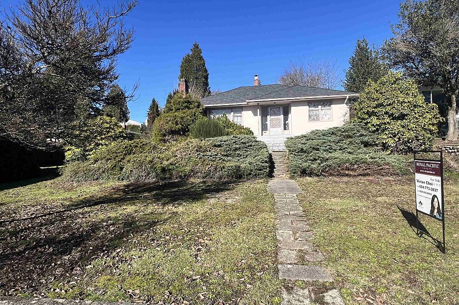 1315 W 58th Avenue Vancouver, BC - 15