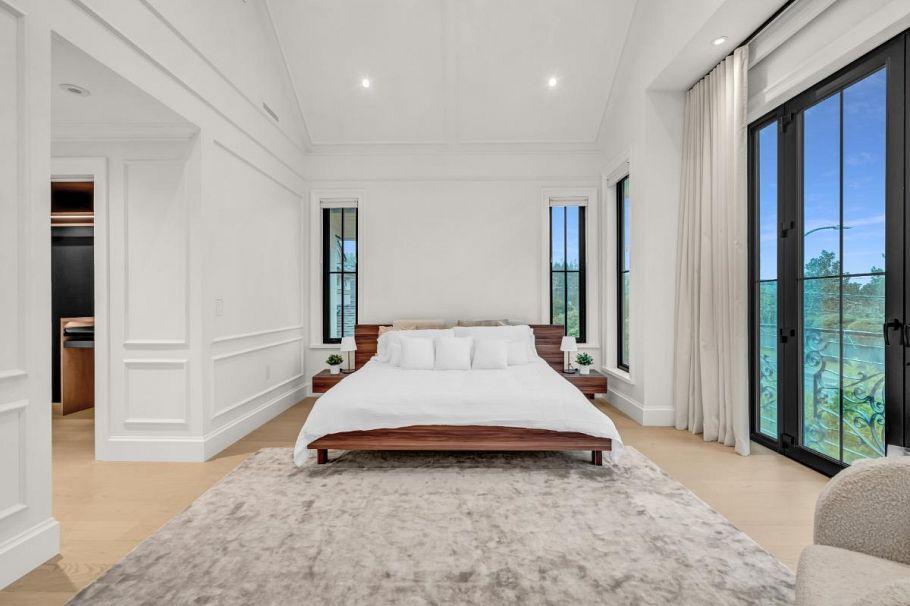 4454 W 4th Avenue Vancouver, BC - 20