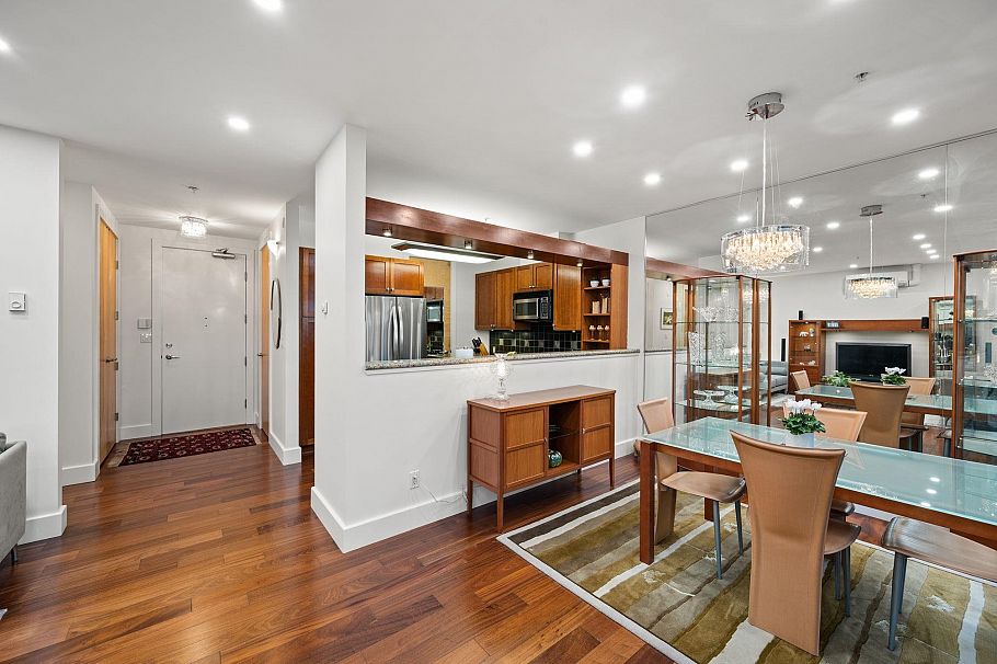 202 1750 W 2nd Avenue Vancouver, BC - 17