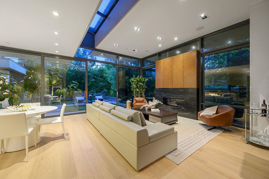 4988 Chancellor Boulevard Vancouver, BC - 2