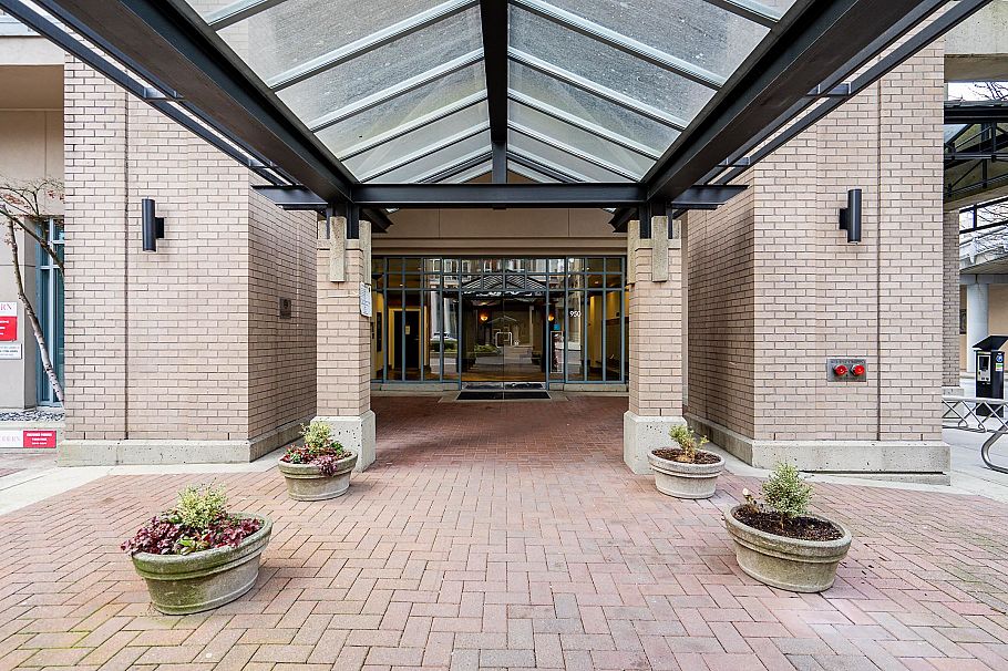 2103 950 Cambie Street Vancouver, BC - 2