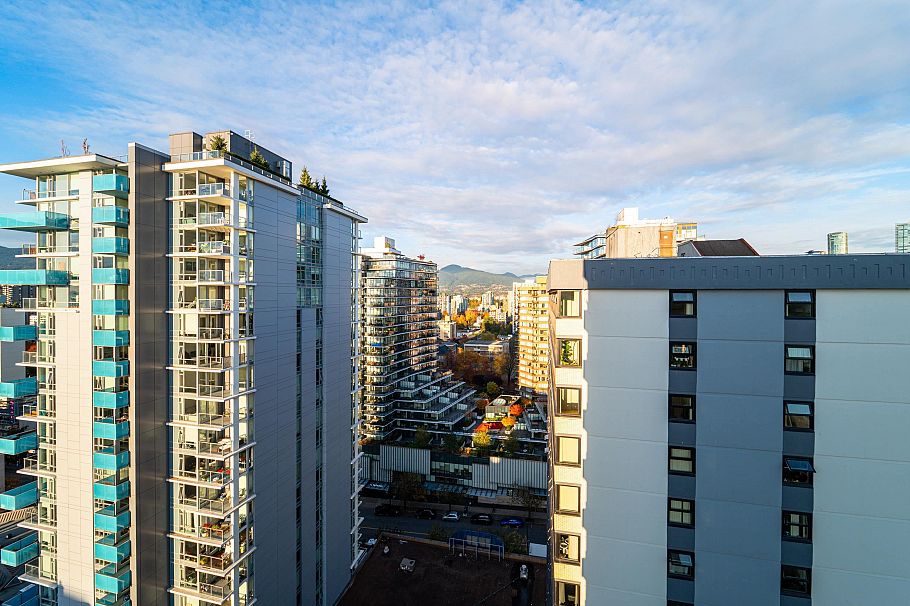 402 1251 Cardero Street Vancouver, BC - 23