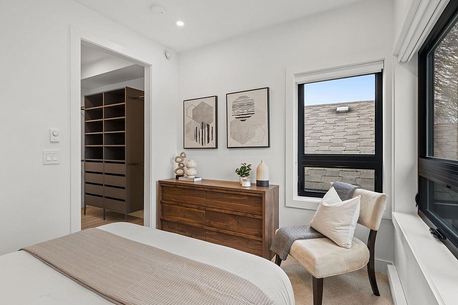 2632 Ward Street Vancouver, BC - 18