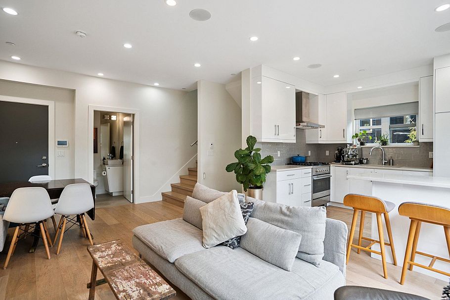 764 E 14th Avenue Vancouver, BC - 40