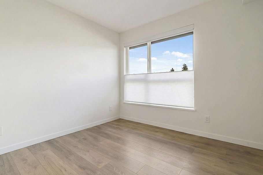 2 533 E 3rd Street North Vancouver, BC - 13