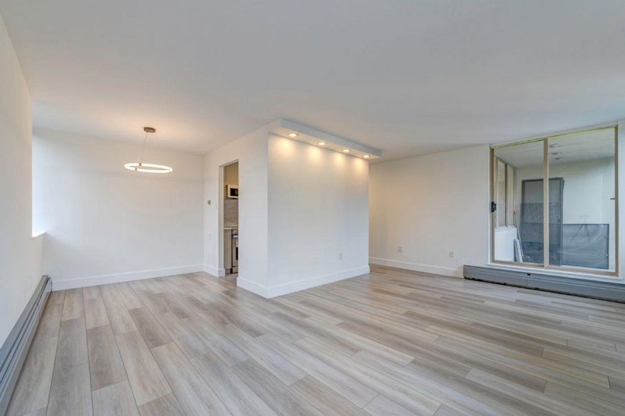 1108 2004 Fullerton Avenue North Vancouver, BC - 3