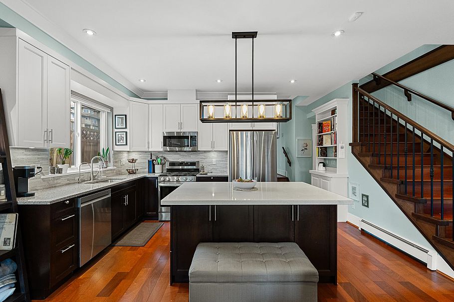 307 E 6th Street North Vancouver, BC - 15