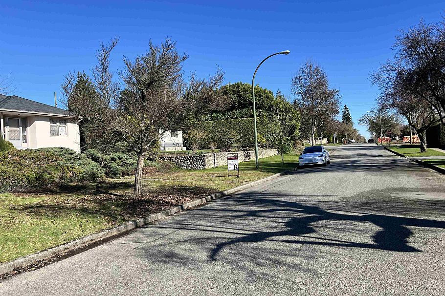 1315 W 58th Avenue Vancouver, BC - 12