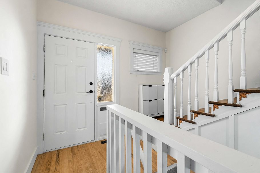 621 E 23rd Avenue Vancouver, BC - 11