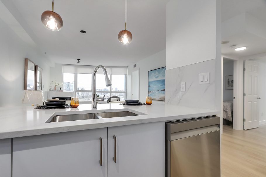 1209 63 Keefer Place Vancouver, BC - 4